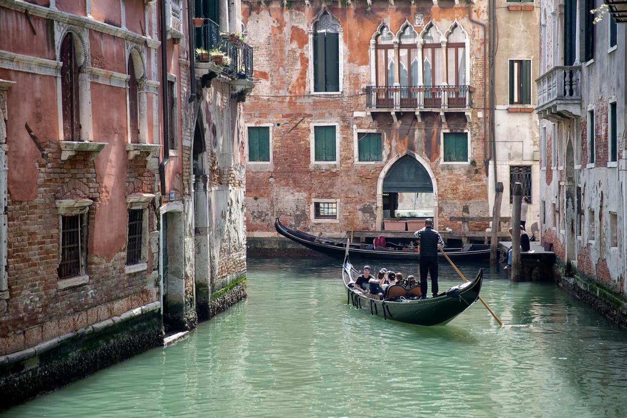 Apartmán Italiahaus - Ca' Olivo Loft With Canal View In Rialto Benátky Exteriér fotografie