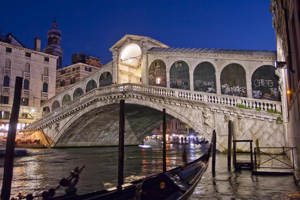 Apartmán Italiahaus - Ca' Olivo Loft With Canal View In Rialto Benátky Exteriér fotografie