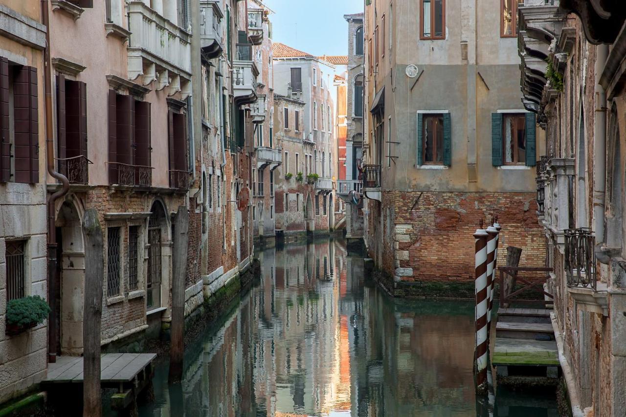 Apartmán Italiahaus - Ca' Olivo Loft With Canal View In Rialto Benátky Exteriér fotografie